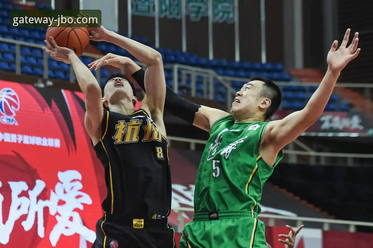 JBO竞博APP下载怎么样 CBA焦点战复盘:皮特森38分导演逆转,北京12分领先遭福建翻盘深度解析