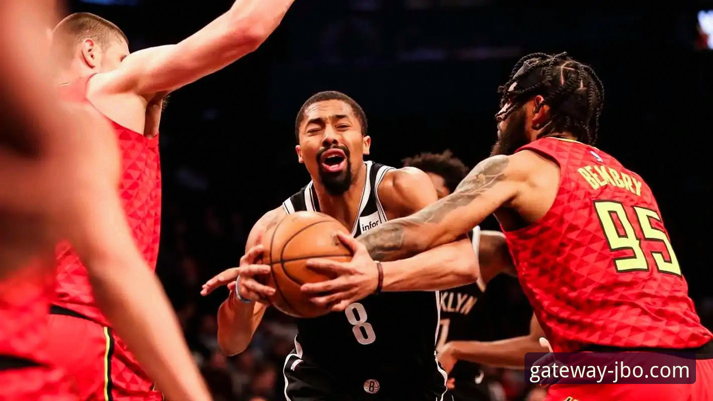 CJ-麦科勒姆续约老鹰vs自由市场选择：老将的稳定性与球队未来的博弈
